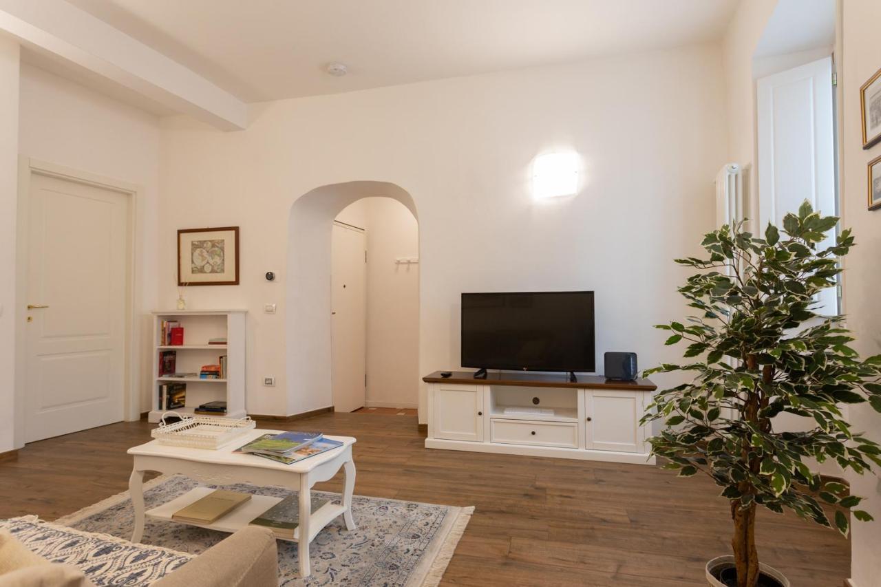 Mercatale Apartment Прато Экстерьер фото