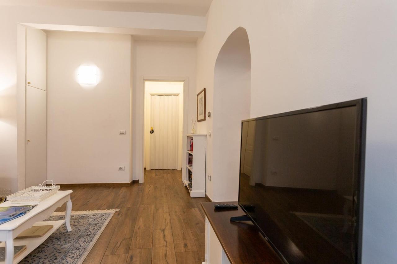 Mercatale Apartment Прато Экстерьер фото